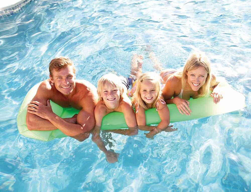 Familienspaß im Freizeit und Erlebnisbad AquariUM